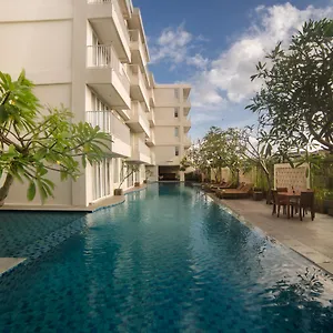 https://paragon-ayola-seminyak-bali.ubudhotelsnow.com